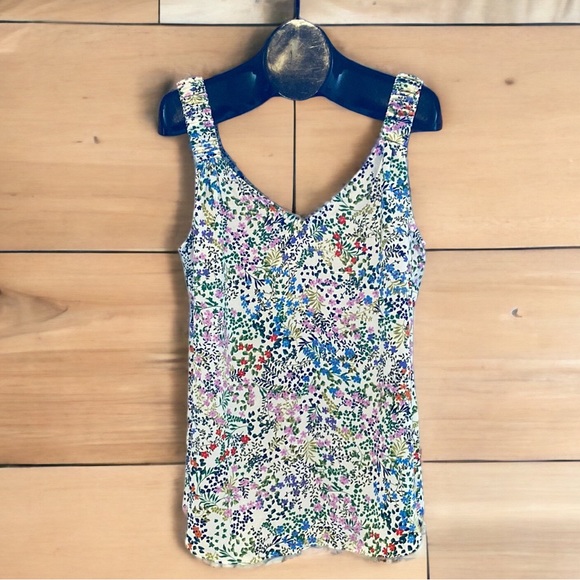 Cabi Rotation Tank - Picture 11 of 12